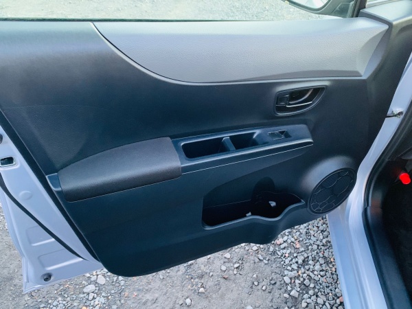 2013★TOYOTA VITZ - Image 23