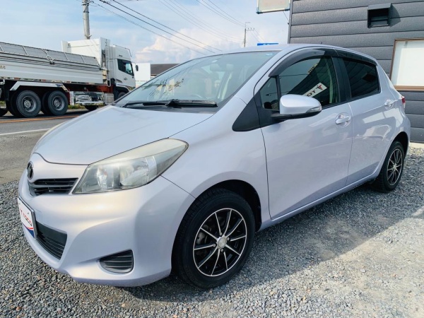 2012★TOYOTA VITZ - Image 2