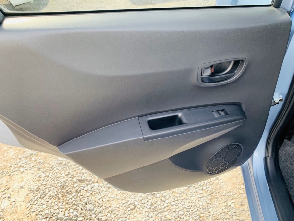 2011★TOYOTA VITZ - Image 24