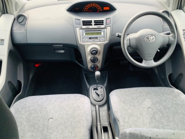 2008★TOYOTA VITZ - Image 10