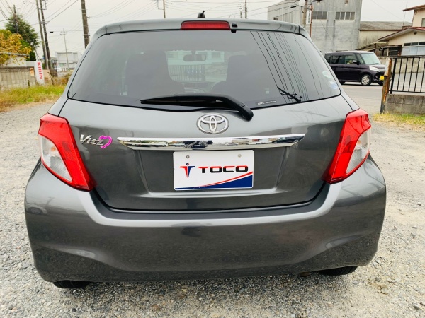 2011★TOYOTA VITZ - Image 8