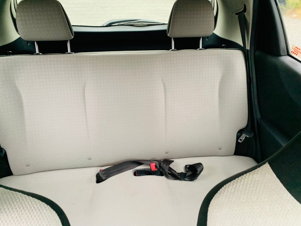 2011★TOYOTA VITZ - Image 13