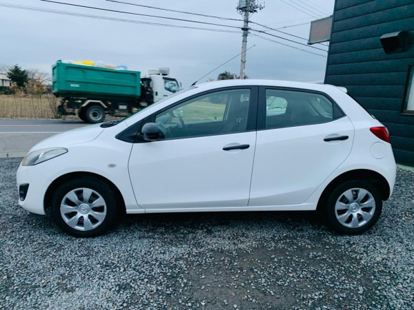 2011★MAZDA DEMIO - Image 4