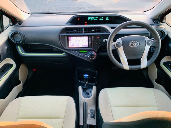 2012★TOYOTA AQUA - Image 10