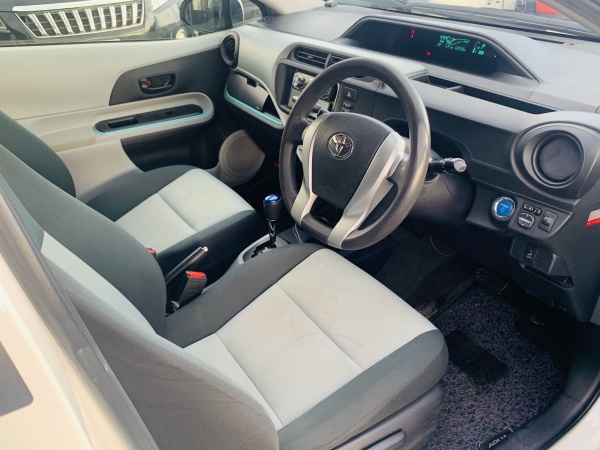 2012★TOYOTA AQUA - Image 11