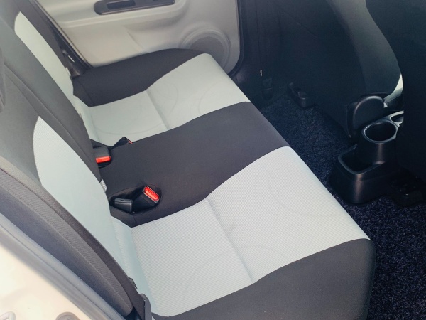 2012★TOYOTA AQUA - Image 14