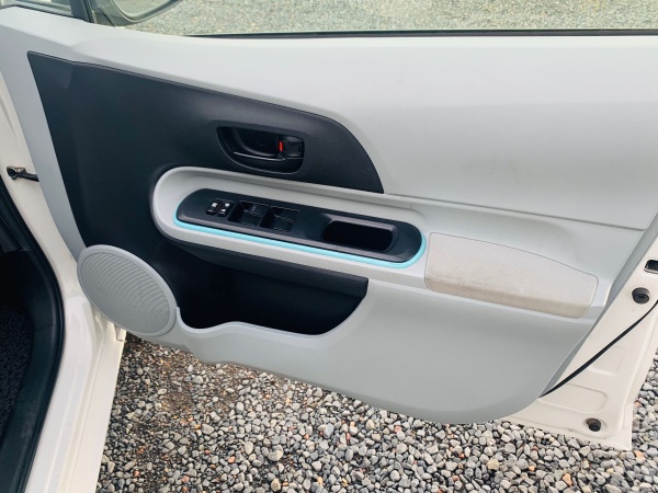 2012★TOYOTA AQUA - Image 20