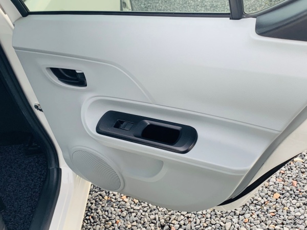 2012★TOYOTA AQUA - Image 21