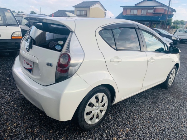 2012★TOYOTA AQUA - Image 5