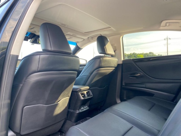 2020★LEXUS ES 300h - Image 13