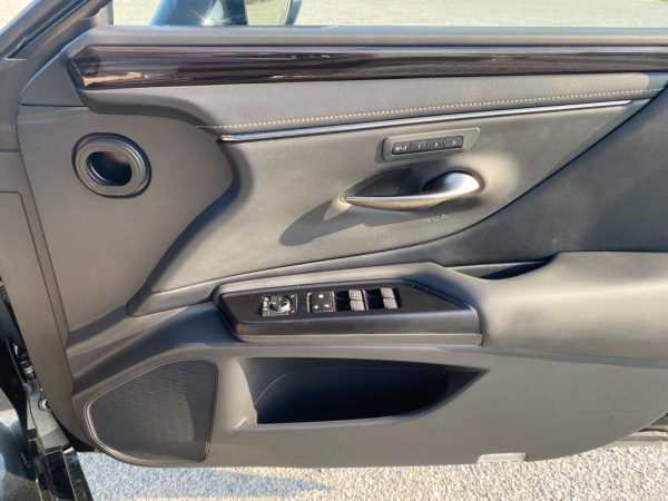2020★LEXUS ES 300h - Image 24