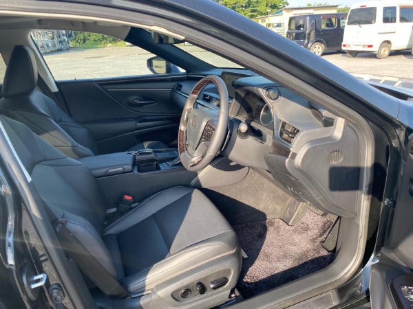 2020★LEXUS ES 300h - Image 9