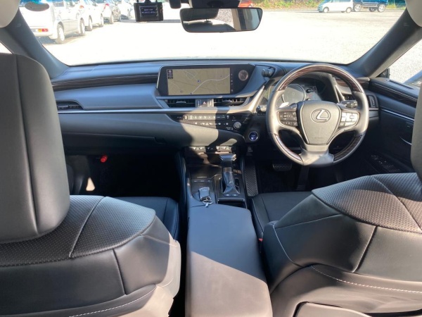 2020★LEXUS ES 300h - Image 8