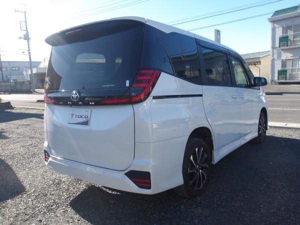 2023 TOYOTA NOAH - Image 4