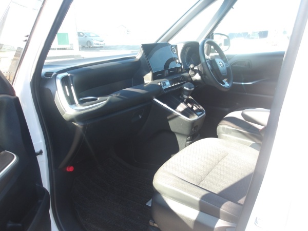 2023 TOYOTA NOAH - Image 8