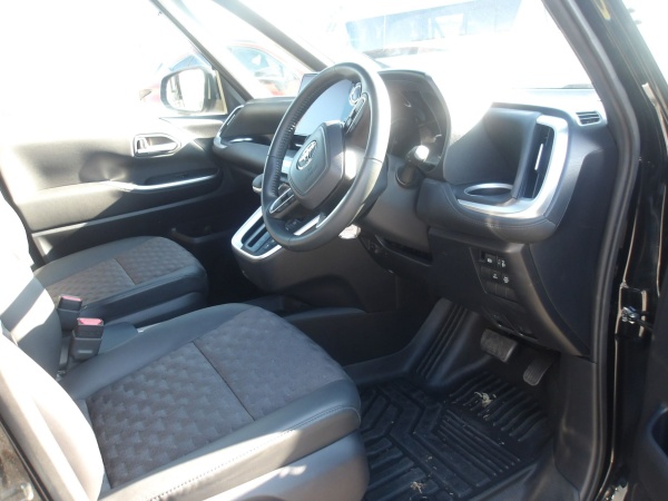 2023★TOYOTA VOXY - Image 8