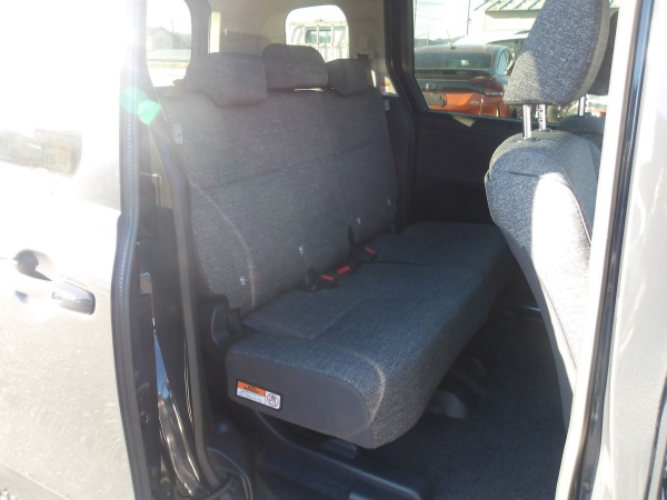 2024★Toyota SIENTA hybrid - Image 9