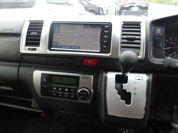 2021 TOYOTA HIACE VAN - Image 6