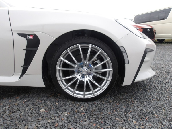 2023 TOYOTA GR86 - Image 17