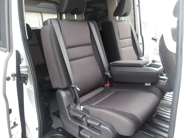2022 NISSAN SERENA-HIGHWAYSTAR V - Image 11