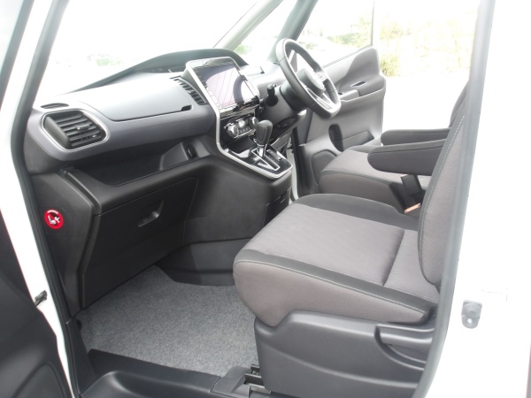 2022 NISSAN SERENA-HIGHWAYSTAR V - Image 10