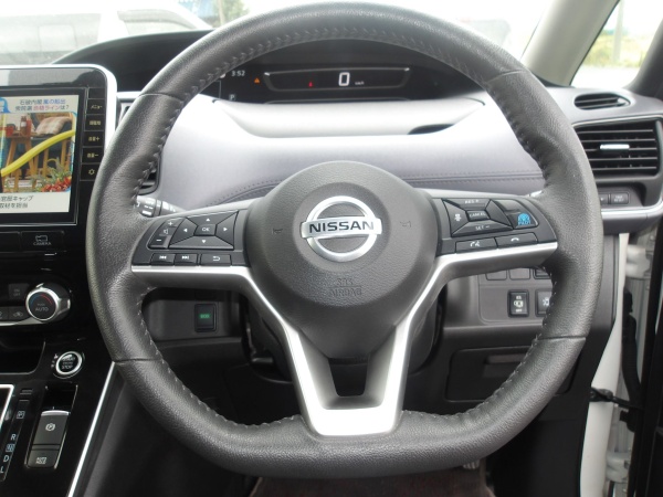 2022 NISSAN SERENA-HIGHWAYSTAR V - Image 17