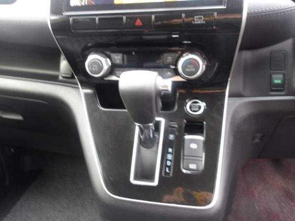 2022 NISSAN SERENA-HIGHWAYSTAR V - Image 18