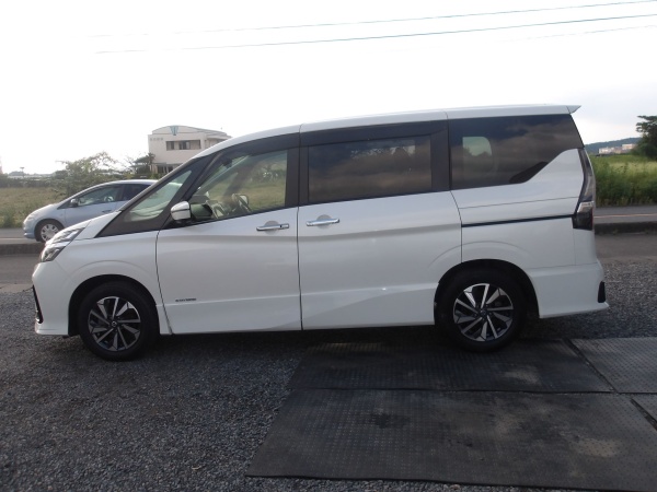 2022 NISSAN SERENA-HIGHWAYSTAR V - Image 4