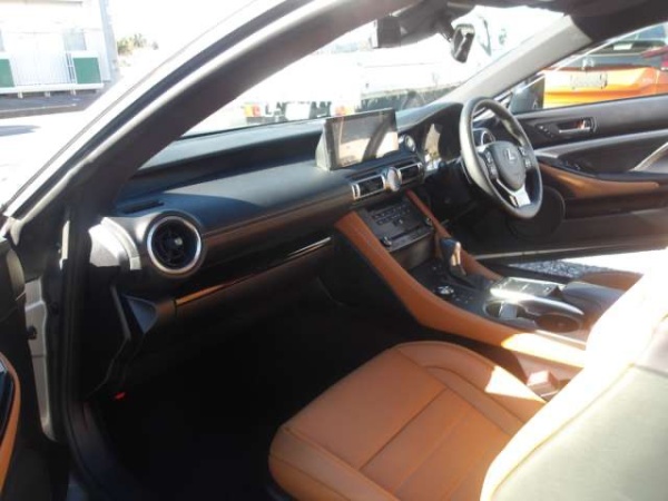 2023 LEXUS RC 300 - Image 6