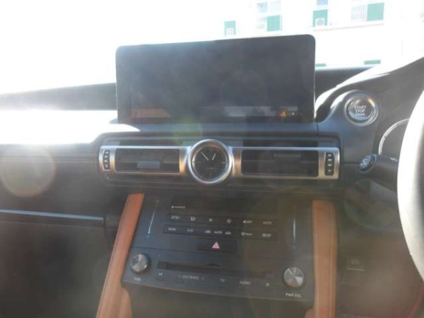 2023 LEXUS RC 300 - Image 13