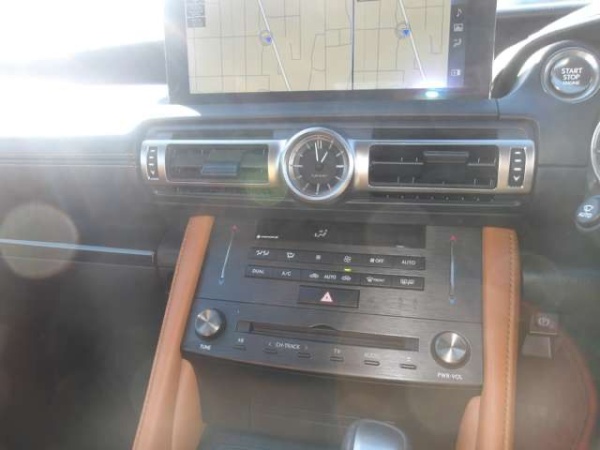2023 LEXUS RC 300 - Image 14