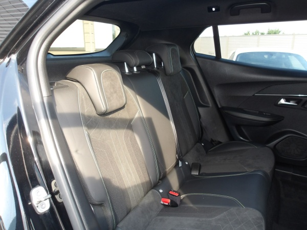 2021 PEUGEOT 2008 - Image 9