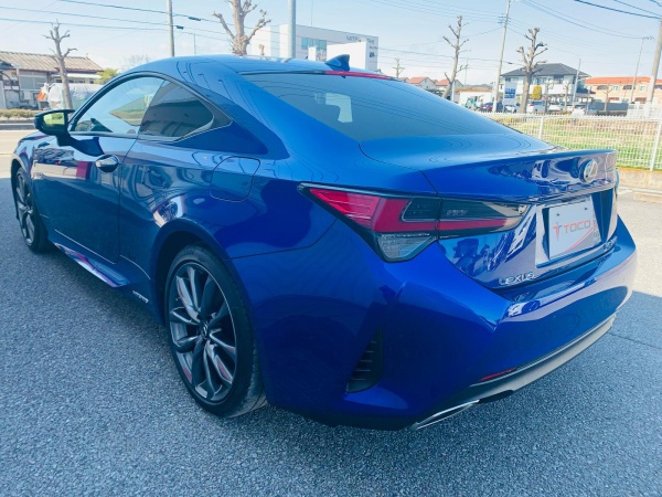 2022 LEXUS RC300h - Image 4