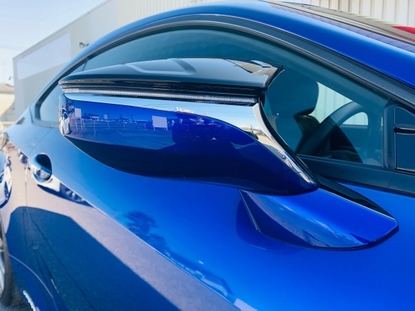 2022 LEXUS RC300h - Image 21