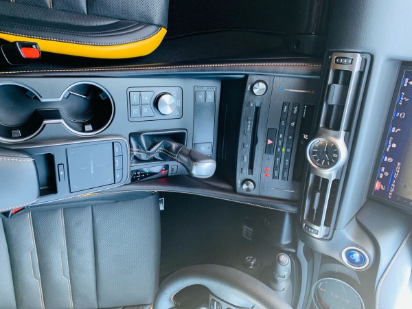 2022 LEXUS RC300h - Image 13