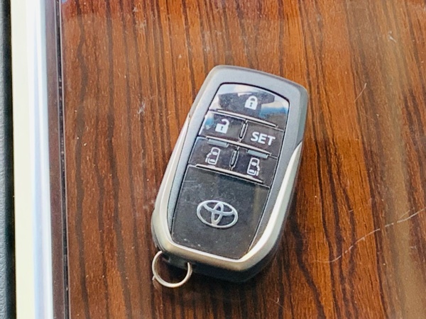 2023 TOYOTA GRANACE - Image 32