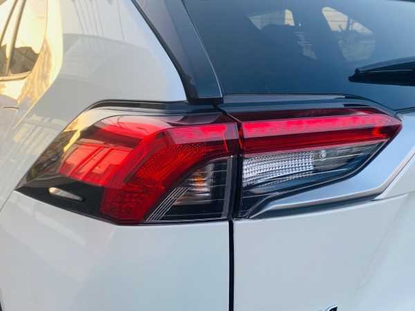 2021 TOYOTA RAV4 PHV - Image 11