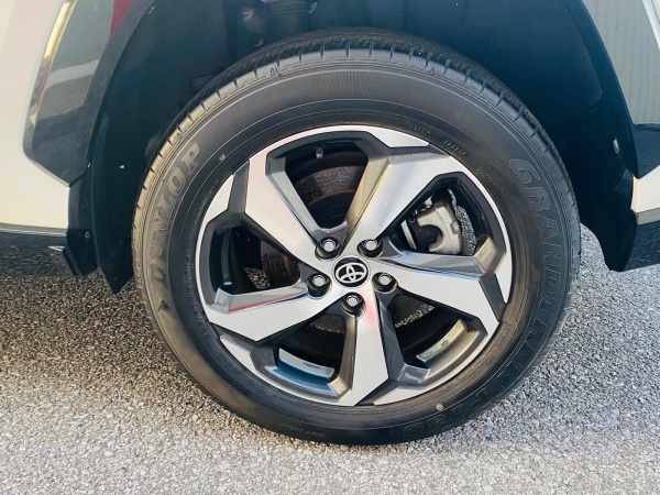 2021 TOYOTA RAV4 PHV - Image 13