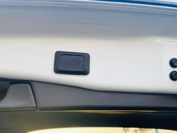 2021 TOYOTA RAV4 PHV - Image 17