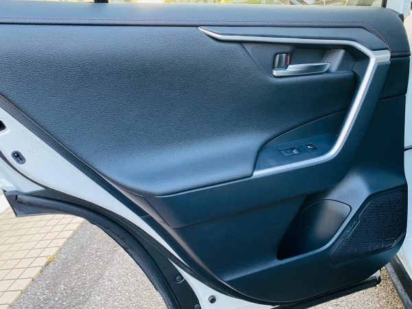 2021 TOYOTA RAV4 PHV - Image 20