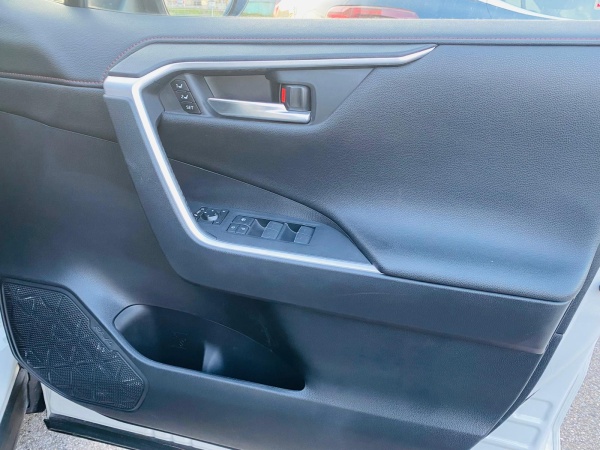 2021 TOYOTA RAV4 PHV - Image 24