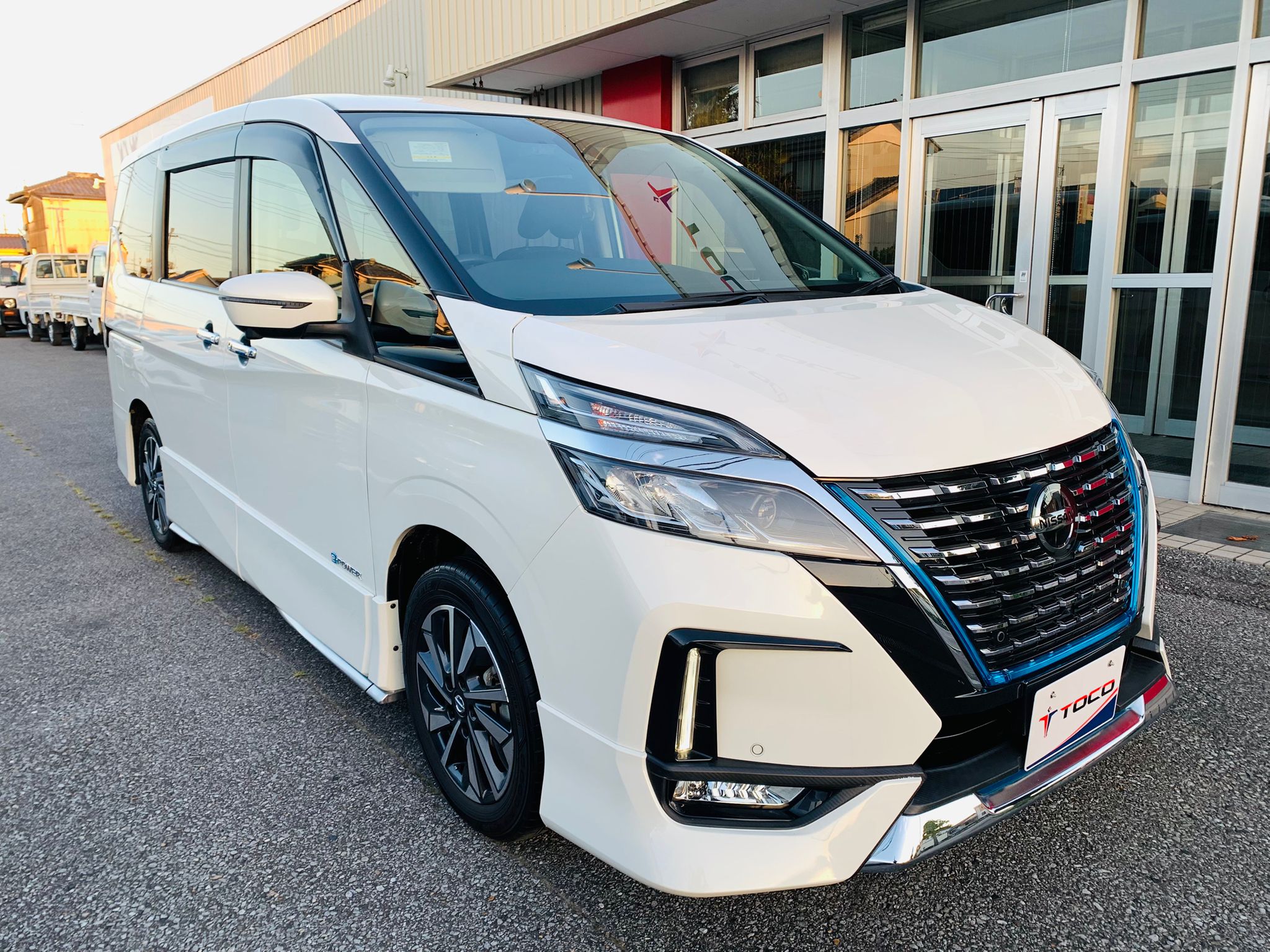 47be5e8c-25b2-4c68-bc24-480a681146a3 2019 NISSAN SERENE e-POWER Highway STAR V - Image 1