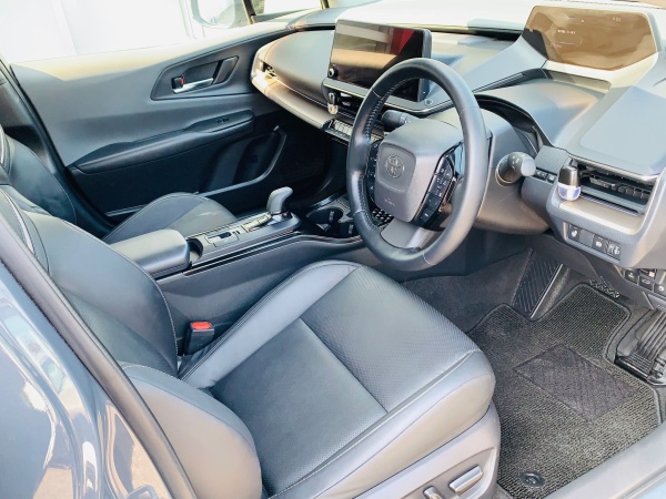 2023 TOYOTA PRIUS - Image 17