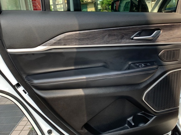 2023 JEEP GRAND CHEROKEE L - Image 23