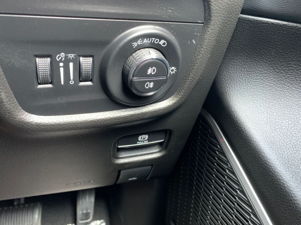 2023 JEEP GRAND CHEROKEE L - Image 18
