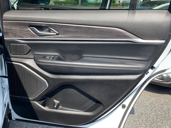 2023 JEEP GRAND CHEROKEE L - Image 15