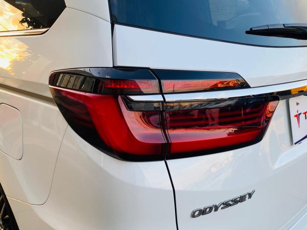 2022 Honda Odyssey Hybrid - Image 14