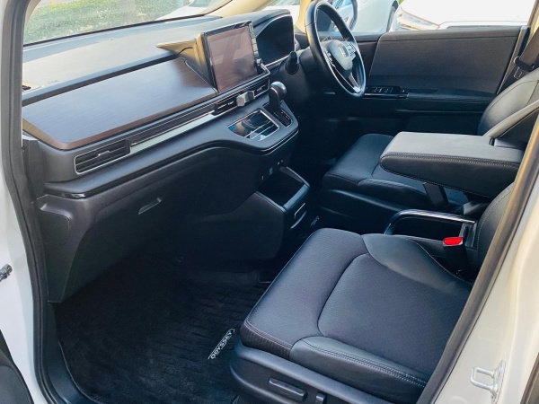 2022 Honda Odyssey Hybrid - Image 26