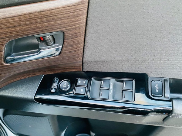 2022 Honda Odyssey Hybrid - Image 34