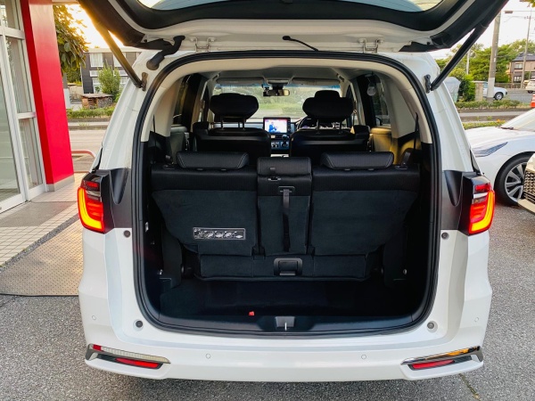 2022 Honda Odyssey Hybrid - Image 11